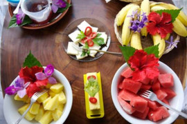 selva_bananito_breakfast_fruits.jpg